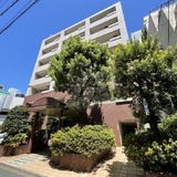 サーラコモド都立大学